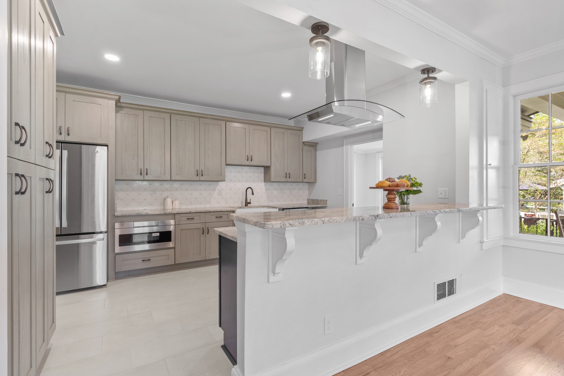 Custom Kitchen Cabinetry